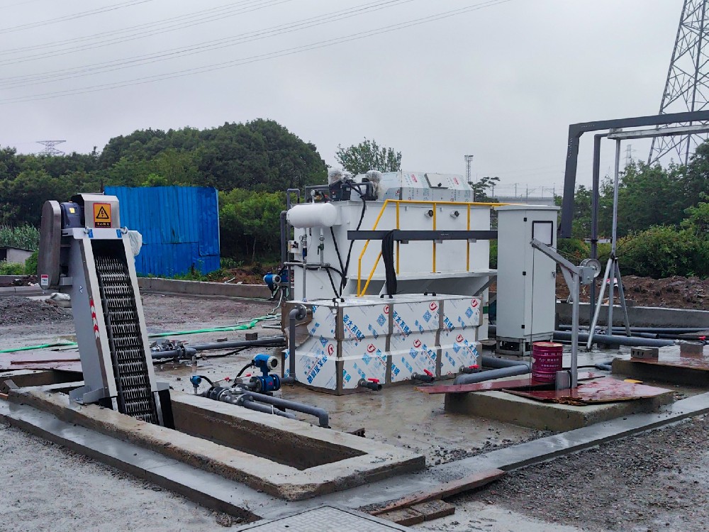 市政污水廠中的溶氣氣浮機(jī)設(shè)備